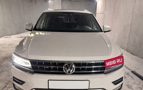 Volkswagen Tiguan II, 2019 год, 3 500 000 рублей, 7 фотография