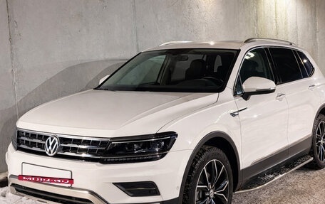 Volkswagen Tiguan II, 2019 год, 3 500 000 рублей, 6 фотография
