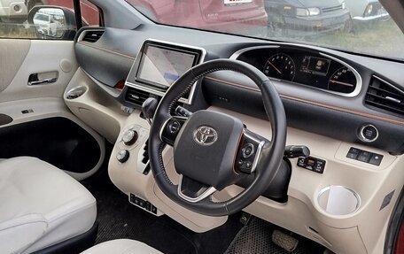 Toyota Sienta II, 2021 год, 1 650 000 рублей, 8 фотография