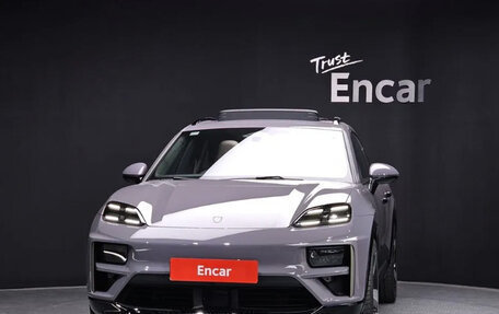 Porsche Macan, 2025 год, 13 650 000 рублей, 3 фотография