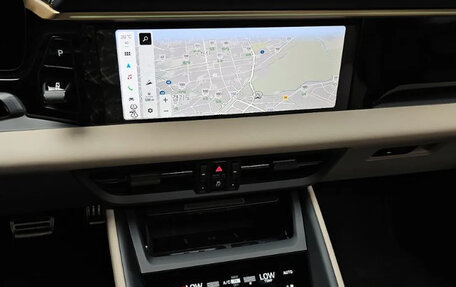 Porsche Macan, 2025 год, 13 650 000 рублей, 10 фотография