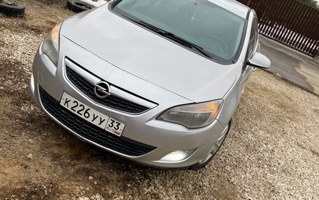 Opel Astra J, 2011 год, 350 000 рублей, 1 фотография