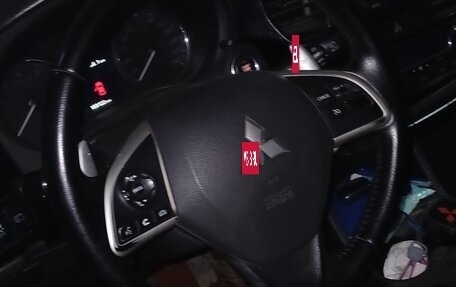 Mitsubishi Outlander III рестайлинг 3, 2012 год, 1 300 000 рублей, 4 фотография