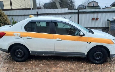 Renault Logan II, 2021 год, 650 000 рублей, 4 фотография