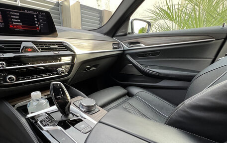 BMW 5 серия, 2019 год, 5 850 000 рублей, 11 фотография