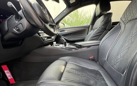 BMW 5 серия, 2019 год, 5 850 000 рублей, 13 фотография