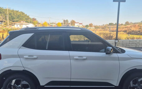 Hyundai Venue I, 2023 год, 1 830 000 рублей, 8 фотография