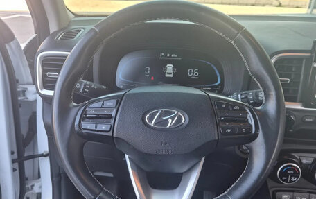 Hyundai Venue I, 2023 год, 1 830 000 рублей, 15 фотография