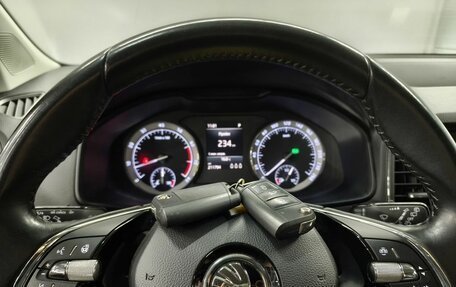 Skoda Karoq I, 2020 год, 2 120 000 рублей, 17 фотография