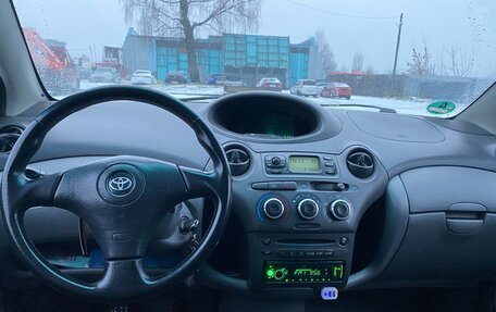 Toyota Yaris I рестайлинг, 2001 год, 450 000 рублей, 10 фотография