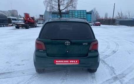 Toyota Yaris I рестайлинг, 2001 год, 450 000 рублей, 4 фотография