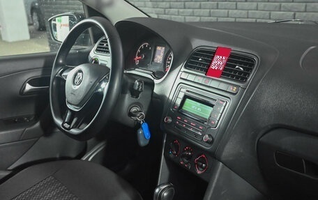 Volkswagen Polo VI (EU Market), 2015 год, 1 050 000 рублей, 13 фотография