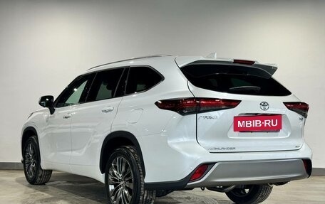 Toyota Highlander, 2025 год, 5 650 000 рублей, 8 фотография