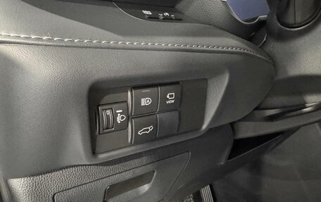 Toyota Highlander, 2025 год, 5 650 000 рублей, 21 фотография