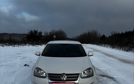 Volkswagen Jetta VI, 2010 год, 750 000 рублей, 1 фотография