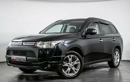Mitsubishi Outlander III рестайлинг 3, 2013 год, 1 270 000 рублей, 1 фотография