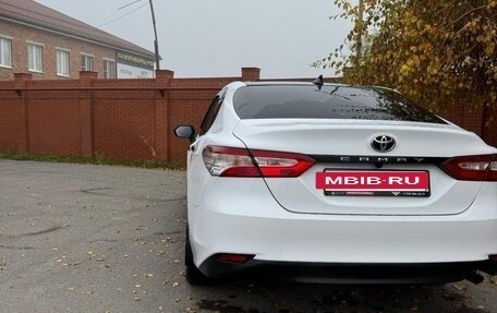 Toyota Camry, 2021 год, 2 000 000 рублей, 8 фотография