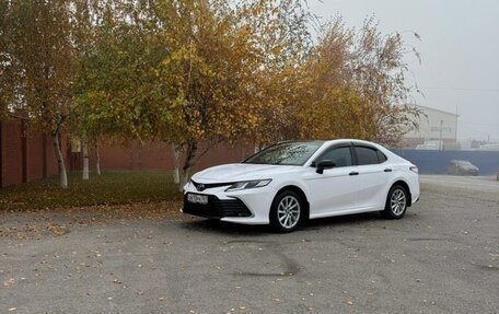 Toyota Camry, 2021 год, 2 000 000 рублей, 15 фотография
