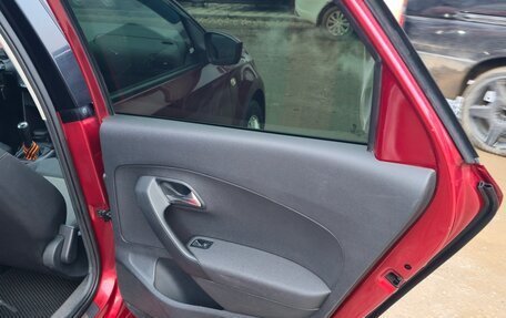 Volkswagen Polo VI (EU Market), 2011 год, 750 000 рублей, 10 фотография