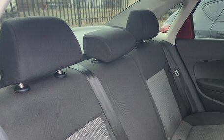 Volkswagen Polo VI (EU Market), 2011 год, 750 000 рублей, 11 фотография