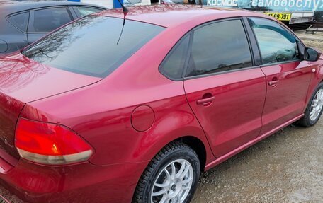 Volkswagen Polo VI (EU Market), 2011 год, 750 000 рублей, 4 фотография