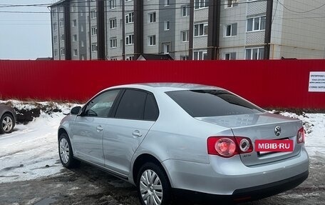 Volkswagen Jetta VI, 2010 год, 620 000 рублей, 3 фотография