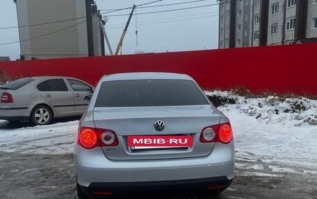 Volkswagen Jetta VI, 2010 год, 620 000 рублей, 4 фотография