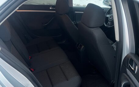 Volkswagen Jetta VI, 2010 год, 620 000 рублей, 11 фотография