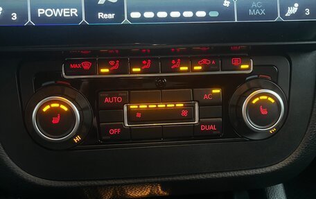 Volkswagen Jetta VI, 2010 год, 620 000 рублей, 15 фотография