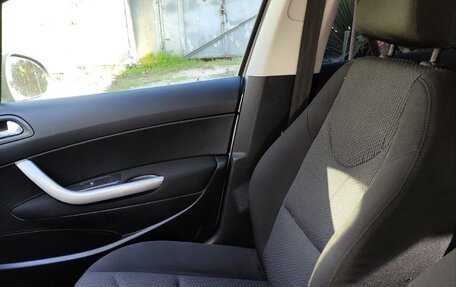 Peugeot 408 I рестайлинг, 2012 год, 650 000 рублей, 17 фотография