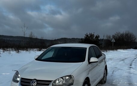 Volkswagen Jetta VI, 2010 год, 750 000 рублей, 7 фотография