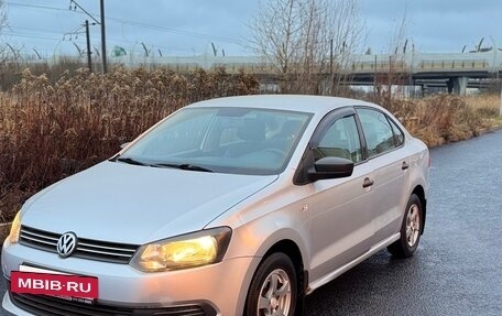 Volkswagen Polo VI (EU Market), 2012 год, 670 000 рублей, 2 фотография