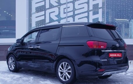 KIA Carnival, 2020 год, 3 949 000 рублей, 2 фотография