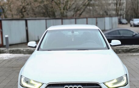 Audi A4, 2014 год, 2 500 000 рублей, 23 фотография