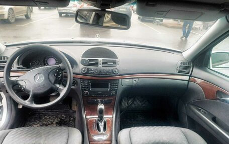 Mercedes-Benz E-Класс, 2003 год, 570 000 рублей, 3 фотография