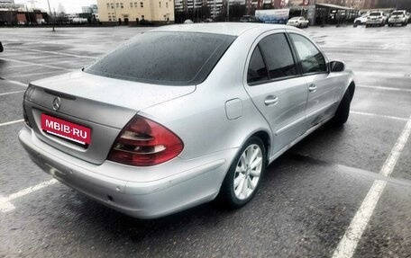 Mercedes-Benz E-Класс, 2003 год, 570 000 рублей, 2 фотография