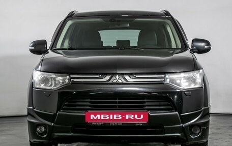 Mitsubishi Outlander III рестайлинг 3, 2013 год, 1 270 000 рублей, 2 фотография