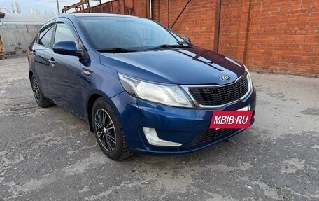 KIA Rio III рестайлинг, 2014 год, 940 000 рублей, 2 фотография