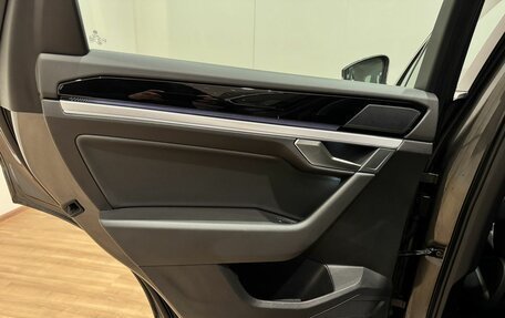 Volkswagen Touareg III, 2020 год, 5 850 000 рублей, 21 фотография