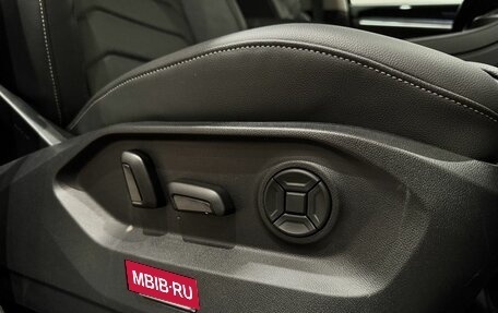 Volkswagen Touareg III, 2020 год, 5 850 000 рублей, 32 фотография