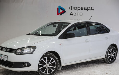 Volkswagen Polo VI (EU Market), 2014 год, 860 000 рублей, 2 фотография