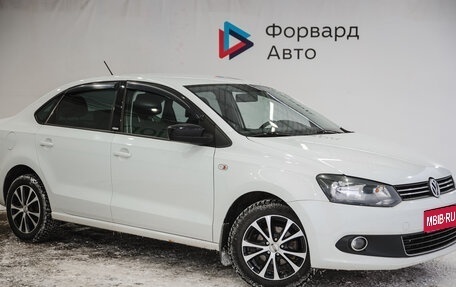 Volkswagen Polo VI (EU Market), 2014 год, 860 000 рублей, 1 фотография