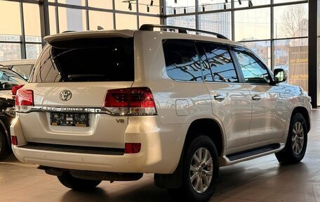 Toyota Land Cruiser 200, 2019 год, 6 350 000 рублей, 4 фотография