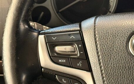 Toyota Land Cruiser 200, 2019 год, 6 350 000 рублей, 11 фотография