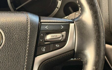 Toyota Land Cruiser 200, 2019 год, 6 350 000 рублей, 12 фотография