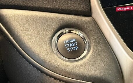 Toyota Land Cruiser 200, 2019 год, 6 350 000 рублей, 13 фотография