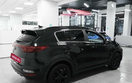 KIA Sportage IV рестайлинг, 2021 год, 2 370 000 рублей, 4 фотография