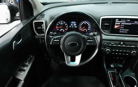 KIA Sportage IV рестайлинг, 2021 год, 2 370 000 рублей, 21 фотография