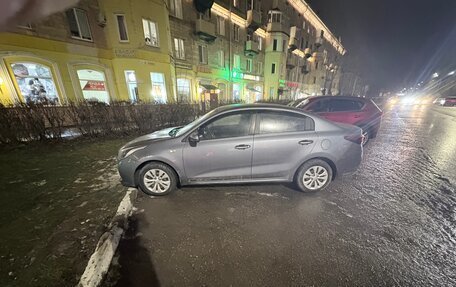 KIA Rio IV, 2017 год, 900 000 рублей, 2 фотография