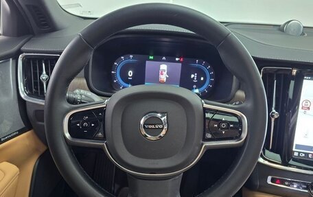 Volvo V90 Cross Country I рестайлинг, 2023 год, 5 990 000 рублей, 8 фотография